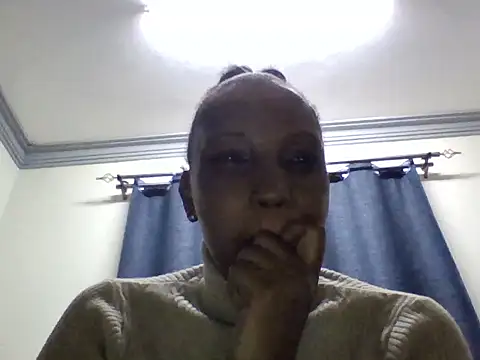 Lindatwiz online show from June 17, 2026, 5:58 pm