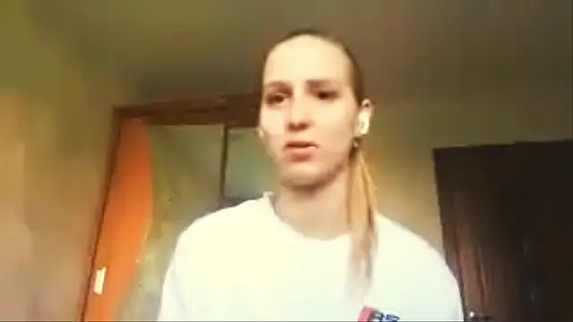 LeighaGreenley online show from June 21, 2026, 7:11 am