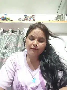 Snapshot of manishapawar chatting on June 17, 2026, 7:04 pm manishapawar online show from June 17, 2026, 7:04 pm