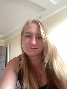 Snapshot of Emilia_ki chatting on June 22, 2026, 10:45 am Emilia ki online show from June 22, 2026, 10:45 am