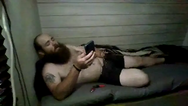 Snapshot of ThisGuy42o chatting on July 7, 2026, 10:25 pm ThisGuy42o online show from July 7, 2026, 10:25 pm