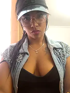 Snapshot of sophiagomezx chatting on July 15, 2026, 7:41 pm sophiagomezx online show from July 15, 2026, 7:41 pm