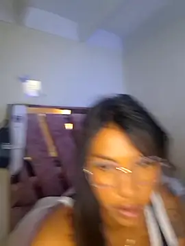 Snapshot of sophiagomezx chatting on July 22, 2026, 6:32 pm sophiagomezx online show from July 22, 2026, 6:32 pm