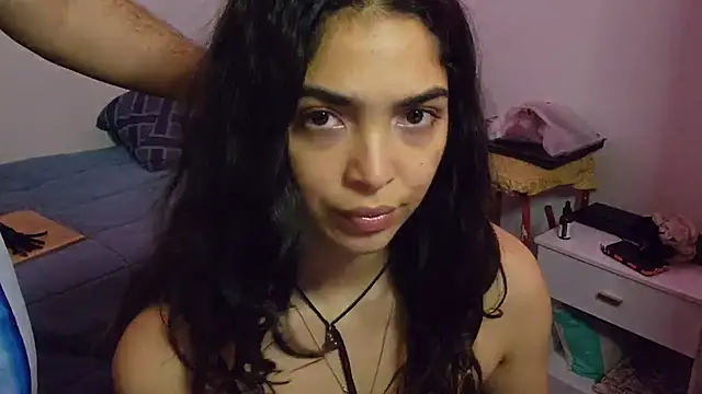 Snapshot of ooluchyferoo chatting on August 6, 2026, 12:23 am ooluchyferoo online show from August 6, 2026, 12:23 am