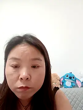 lukby0 online show from June 18, 2026, 12:31 pm