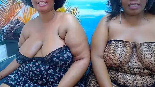 Snapshot of CURVYELEGANCExxx chatting on July 18, 2026, 1:26 pm CURVYELEGANCExxx online show from July 18, 2026, 1:26 pm