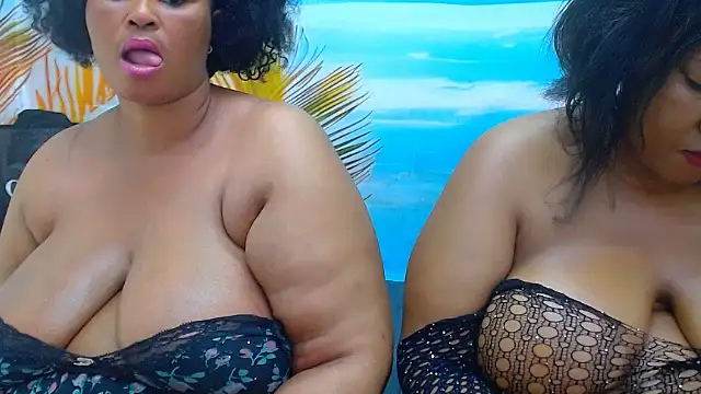 Snapshot of CURVYELEGANCExxx chatting on July 19, 2026, 1:37 pm CURVYELEGANCExxx online show from July 19, 2026, 1:37 pm