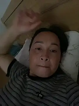 Snapshot of Loly_hana chatting on July 16, 2026, 2:06 am Loly hana online show from July 16, 2026, 2:06 am