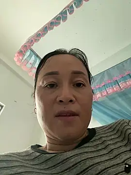 Snapshot of Loly_hana chatting on July 20, 2026, 1:53 am Loly hana online show from July 20, 2026, 1:53 am
