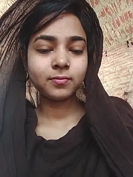 Snapshot of Simran_143 chatting on June 23, 2026, 5:38 am Simran 143 online show from June 23, 2026, 5:38 am