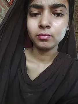 Snapshot of Simran_143 chatting on July 22, 2026, 4:59 am Simran 143 online show from July 22, 2026, 4:59 am