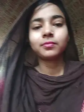Snapshot of Simran_143 chatting on July 23, 2026, 4:21 am Simran 143 online show from July 23, 2026, 4:21 am