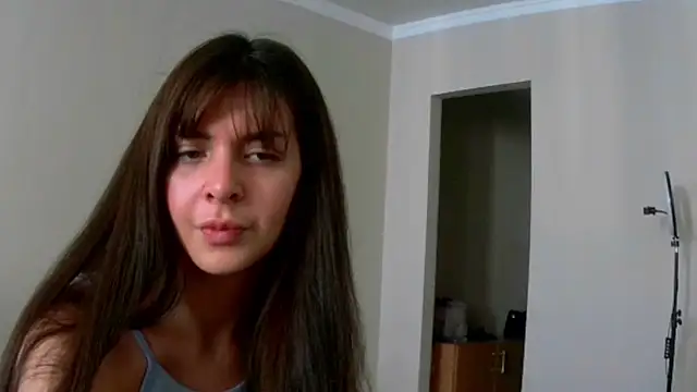 Melena Caramel online show from August 7, 2026, 4:03 am
