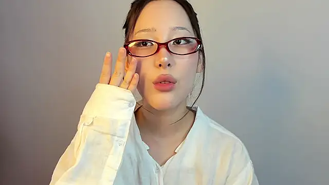 Snapshot of Lillie_sunn chatting on June 25, 2026, 10:53 am Lillie sunn online show from June 25, 2026, 10:53 am