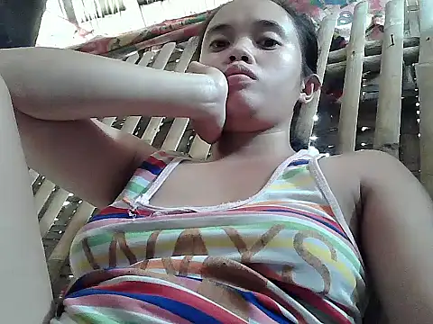 Snapshot of sophie_193 chatting on July 9, 2026, 5:22 am sophie 193 online show from July 9, 2026, 5:22 am