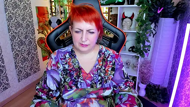 Joana Woods online show from July 2, 2026, 8:42 am