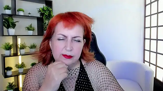 Joana Woods online show from July 3, 2026, 8:32 am