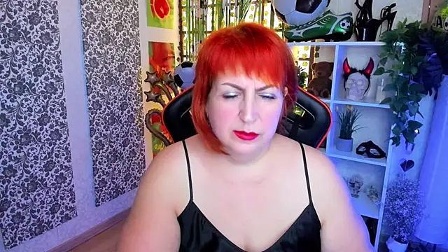 Joana Woods online show from July 18, 2026, 1:43 am
