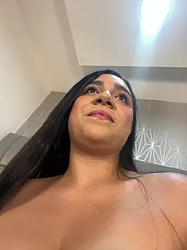 Snapshot of Salo_Angel__ chatting on July 10, 2026, 7:49 pm Salo Angel online show from July 10, 2026, 7:49 pm