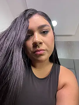 Snapshot of Salo_Angel__ chatting on August 1, 2026, 7:57 pm Salo Angel online show from August 1, 2026, 7:57 pm