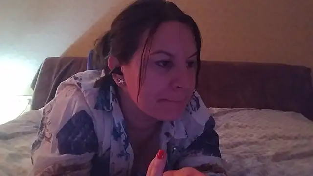 Snapshot of Lauralison chatting on July 12, 2026, 4:53 pm Lauralison online show from July 12, 2026, 4:53 pm
