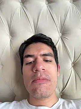 FernanHot69 online show from July 4, 2026, 10:27 pm