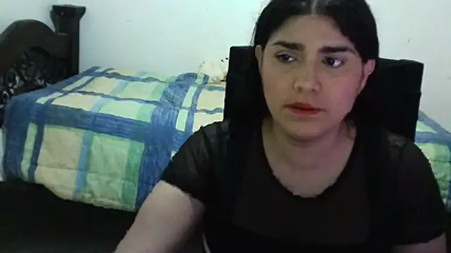 CarolinaMoretti online show from July 27, 2026, 1:23 am