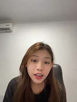 zhimei7788 online show from June 26, 2026, 11:36 am