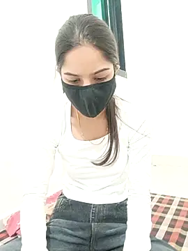 hot renuu online show from June 19, 2026, 12:09 pm