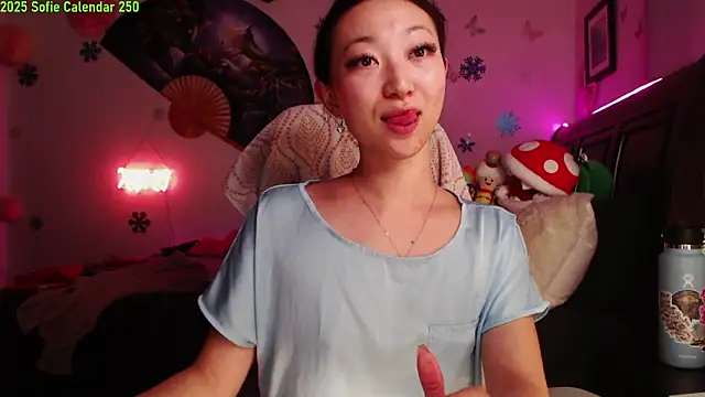 MySweetSofie online show from December 27, 2024, 6:03 am