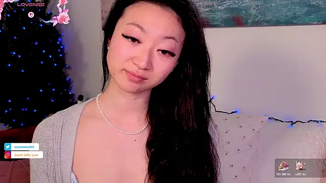 Snapshot of MySweetSofie chatting on December 16, 2025, 5:07 pm MySweetSofie online show from December 16, 2025, 5:07 pm