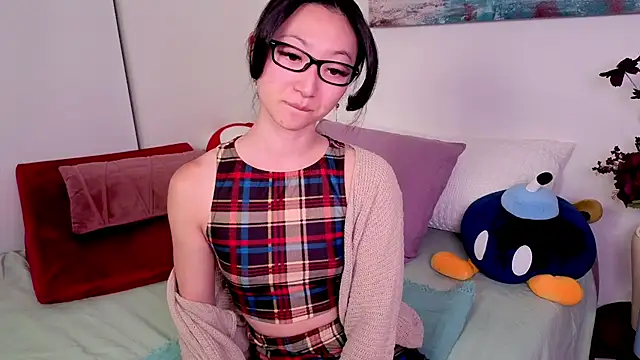 MySweetSofie online show from April 5, 2026, 2:53 am