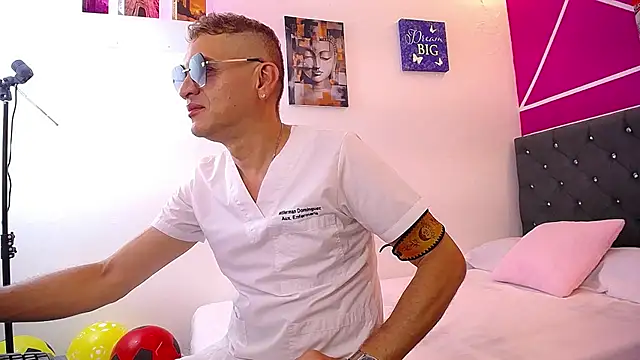 Snapshot of Cesirry_ chatting on July 9, 2026, 7:18 pm Cesirry online show from July 9, 2026, 7:18 pm