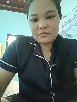 Snapshot of Holy-mi chatting on July 11, 2026, 6:05 am Holy-mi online show from July 11, 2026, 6:05 am