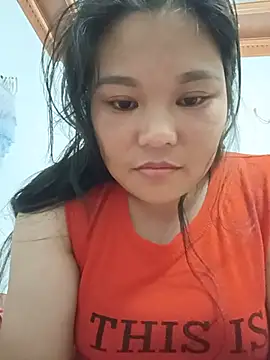 Snapshot of Holy-mi chatting on July 16, 2026, 2:56 pm Holy-mi online show from July 16, 2026, 2:56 pm