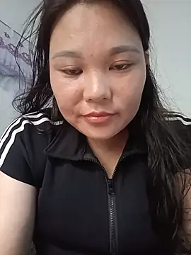 Snapshot of Holy-mi chatting on July 17, 2026, 5:36 am Holy-mi online show from July 17, 2026, 5:36 am