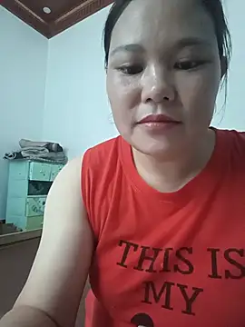 Snapshot of Holy-mi chatting on July 20, 2026, 6:06 am Holy-mi online show from July 20, 2026, 6:06 am