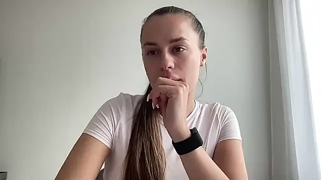 Snapshot of Meloriah chatting on June 22, 2026, 8:55 am Meloriah online show from June 22, 2026, 8:55 am