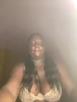 iamcoco1 online show from August 10, 2026, 12:47 am