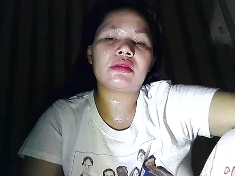 Snapshot of steffani_love chatting on July 18, 2026, 10:52 am steffani love online show from July 18, 2026, 10:52 am