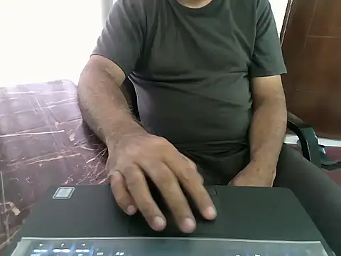 Snapshot of desipapaxx chatting on July 13, 2026, 6:16 am desipapaxx online show from July 13, 2026, 6:16 am