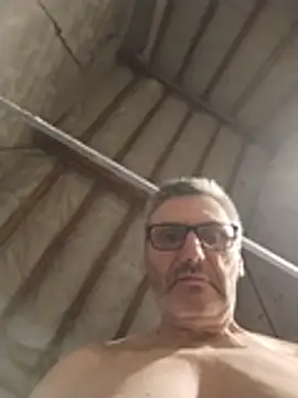 Snapshot of Philebranleur chatting on July 28, 2026, 3:32 pm Philebranleur online show from July 28, 2026, 3:32 pm