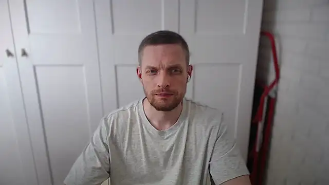 VelvetPaw online show from June 22, 2026, 2:36 pm