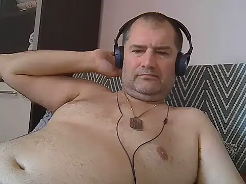 CristianDaniel78 online show from July 18, 2026, 7:01 am