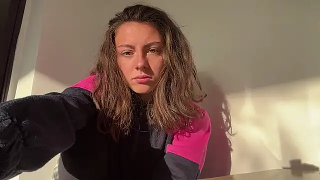 Monicaqte online show from July 5, 2026, 4:19 am