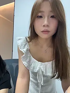 qiqi  77 online show from June 22, 2026, 7:27 am
