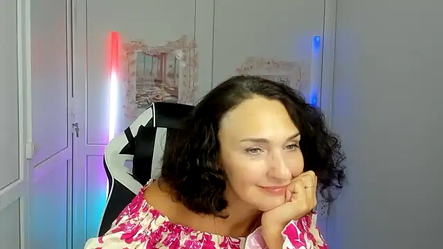 OliviaKateee online show from June 24, 2026, 12:15 pm