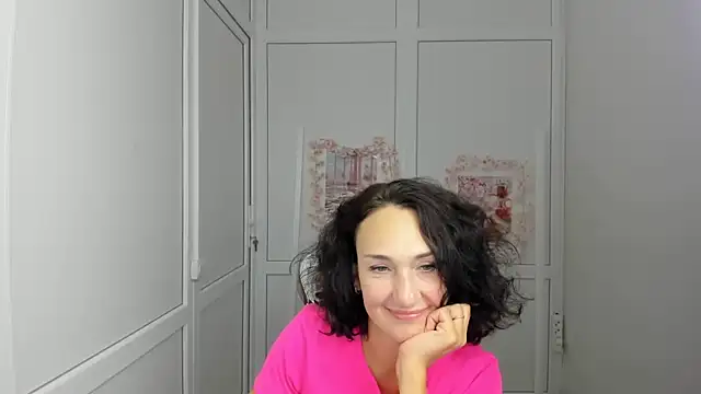 OliviaKateee online show from July 13, 2026, 12:19 pm