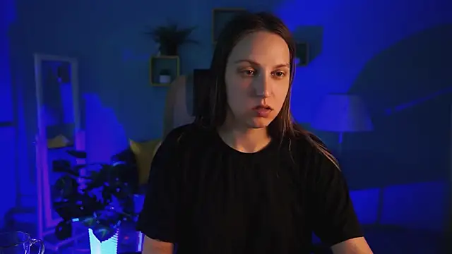 ErinWise online show from July 12, 2026, 4:25 am