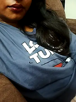 avii5 online show from July 12, 2026, 8:44 pm